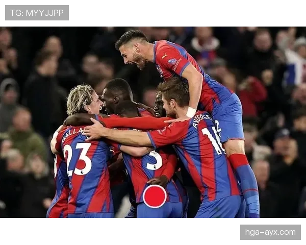 富勒姆锋线全面爆发，状态回暖彰显强大进攻火力