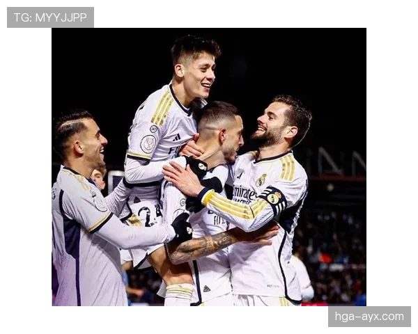 马尔基尼奥斯 vs 鲁本·迪亚斯：防线指挥型中卫战术角色对比分析